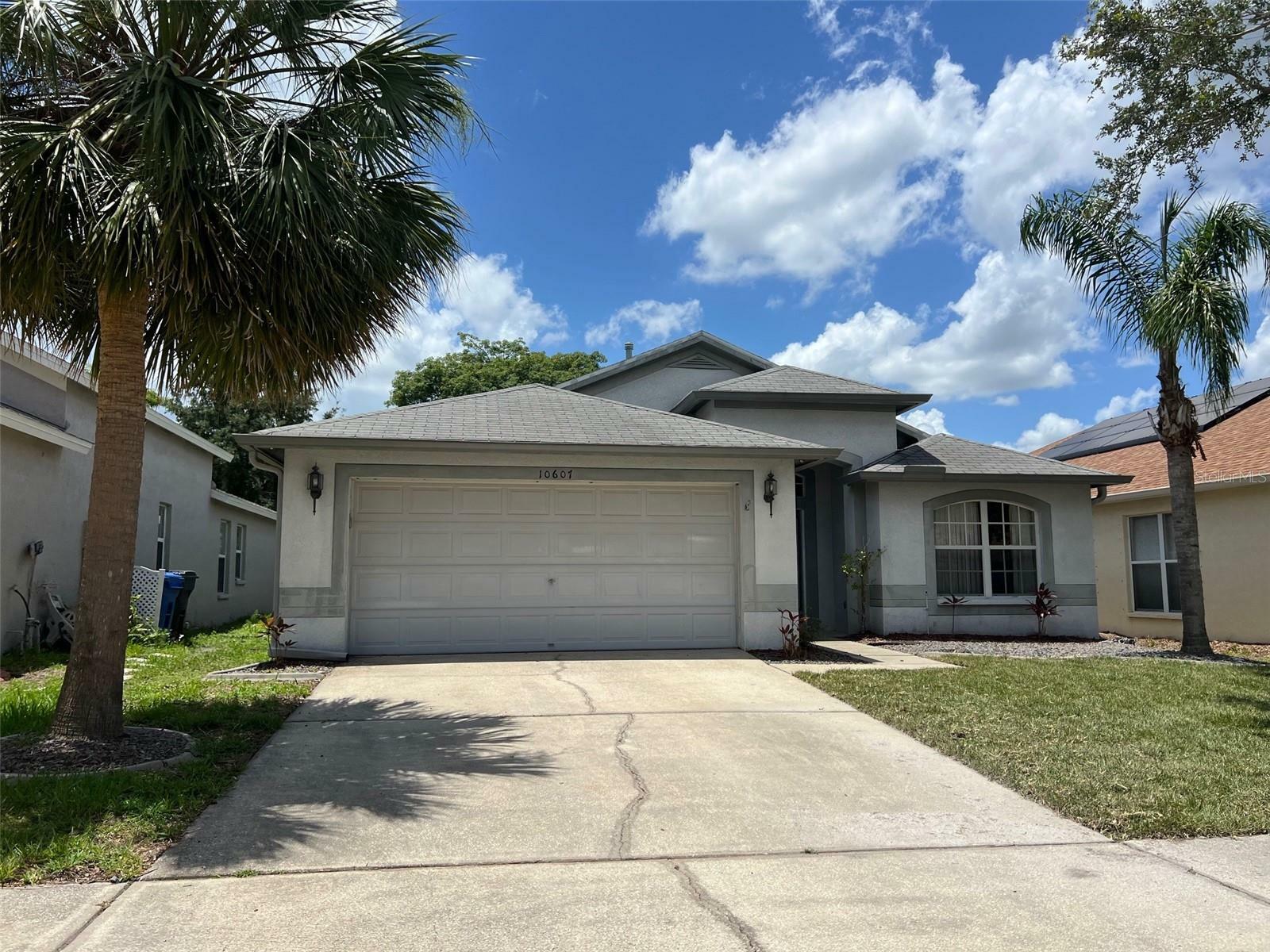 Property Photo: 10607 Little Bend Lane FL 33579