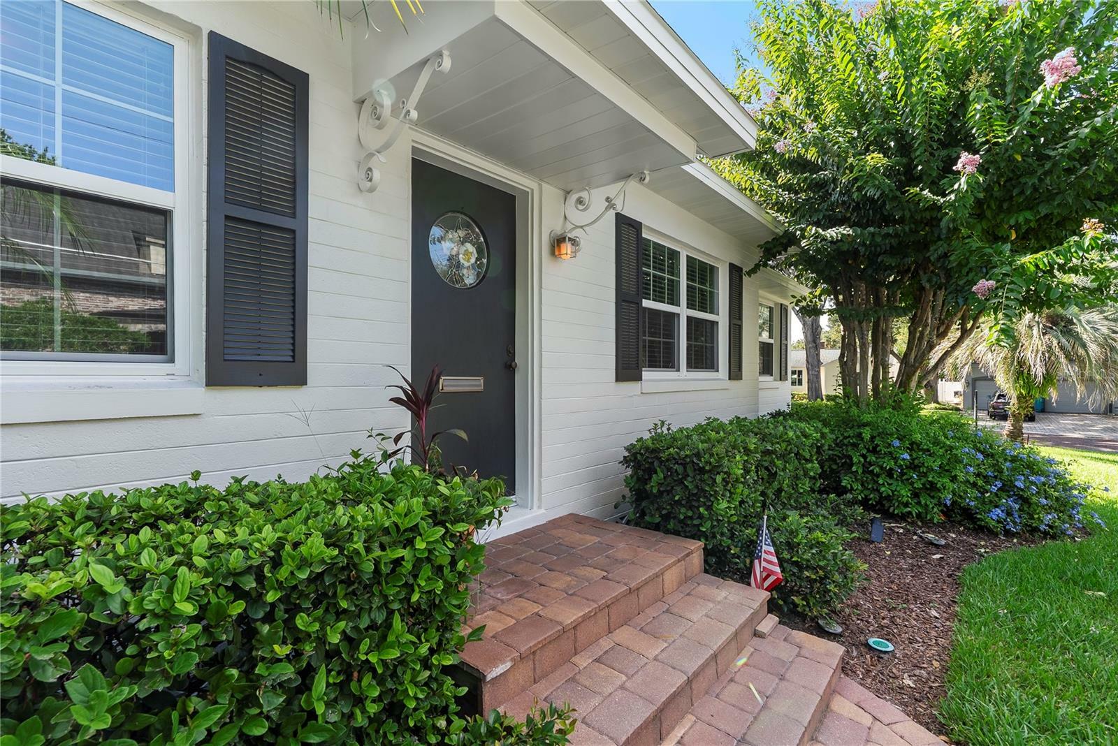 Property Photo: 600 Sheridan Boulevard FL 32804