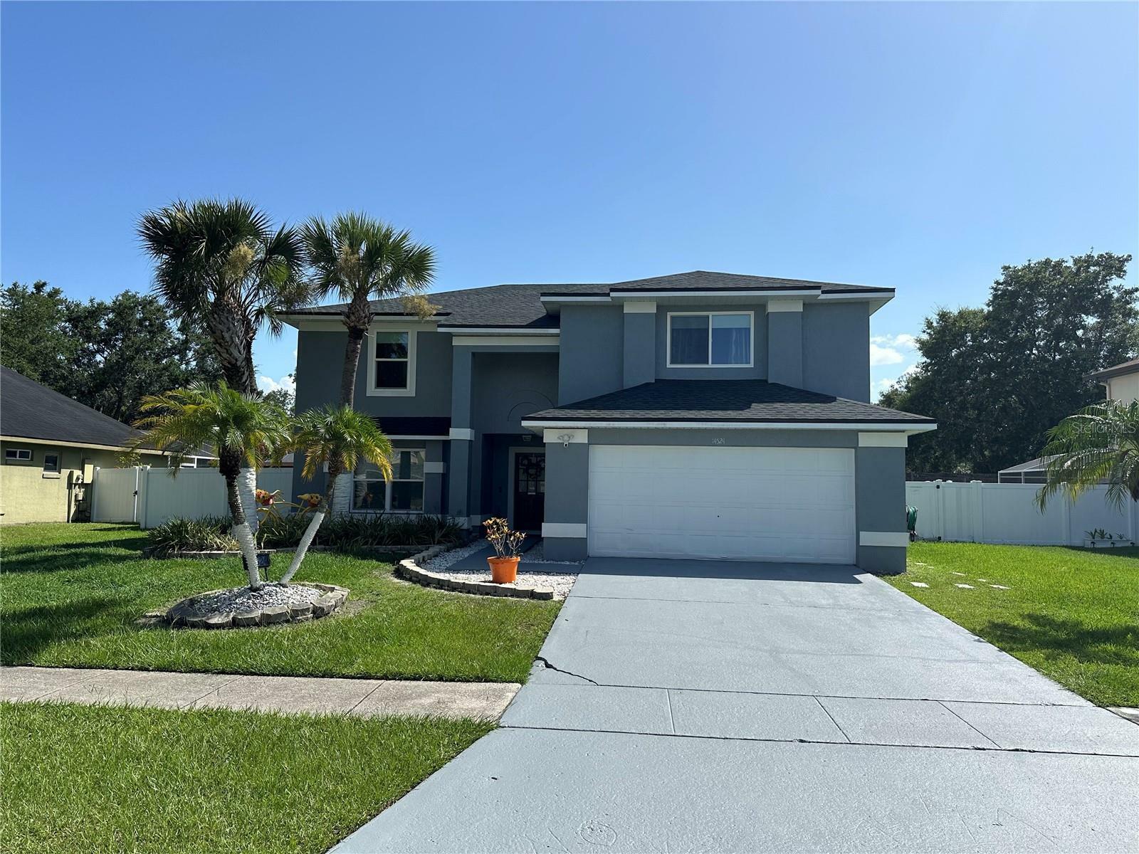 Property Photo: 14524 Huntingfield Drive FL 32824