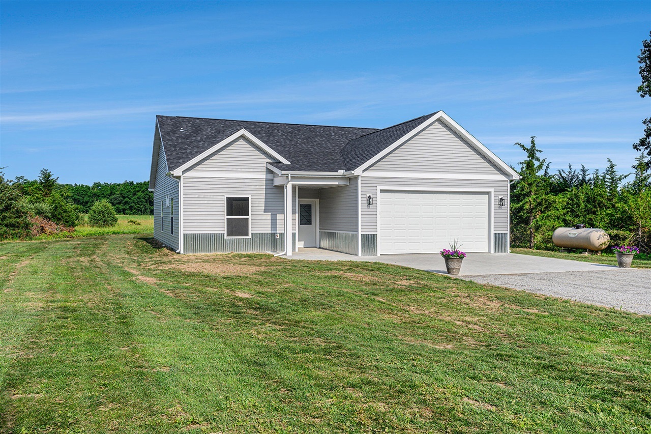 57860 James Drive  Three Rivers MI 49093 photo