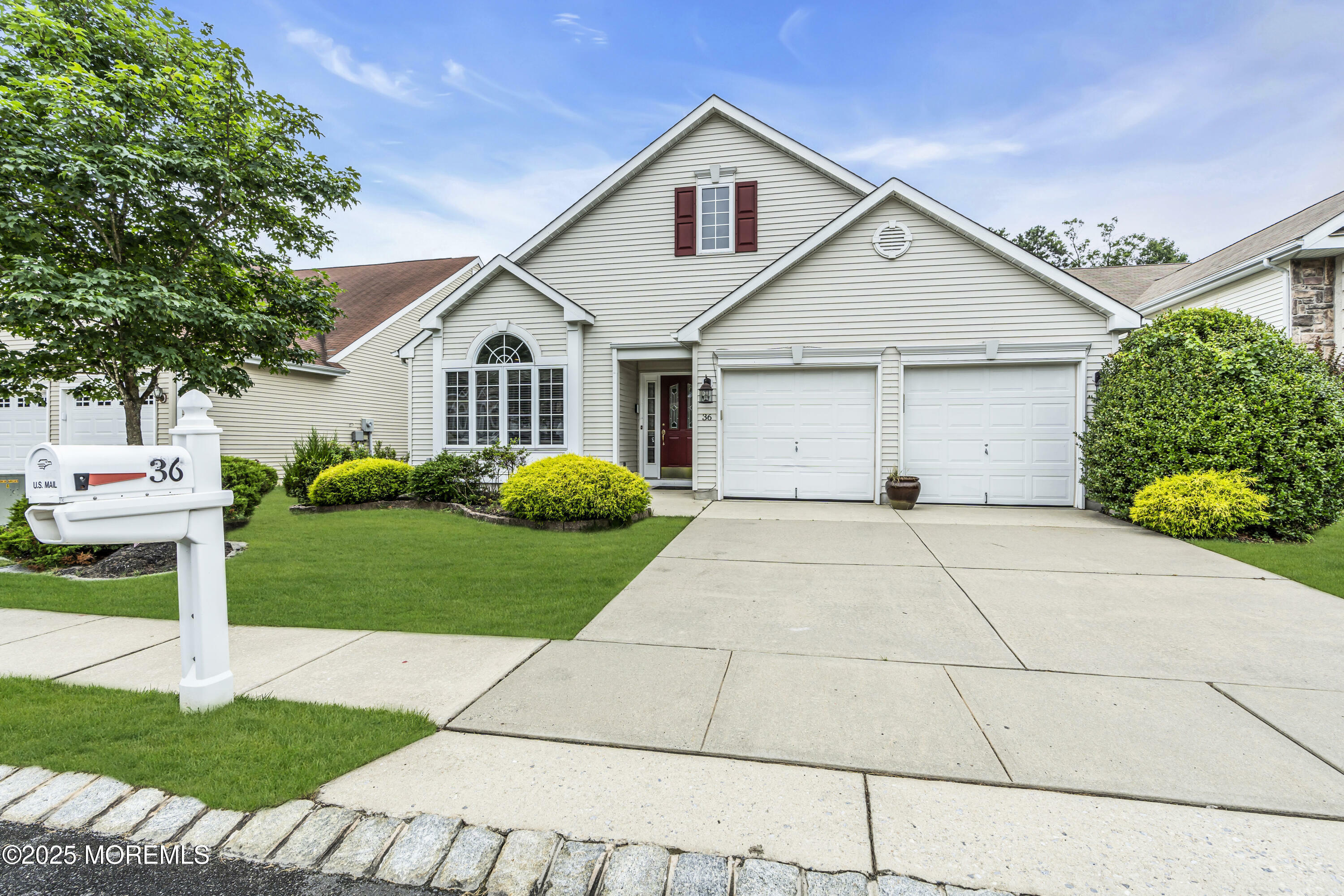 Property Photo:  36 Medinah Court  NJ 08527 