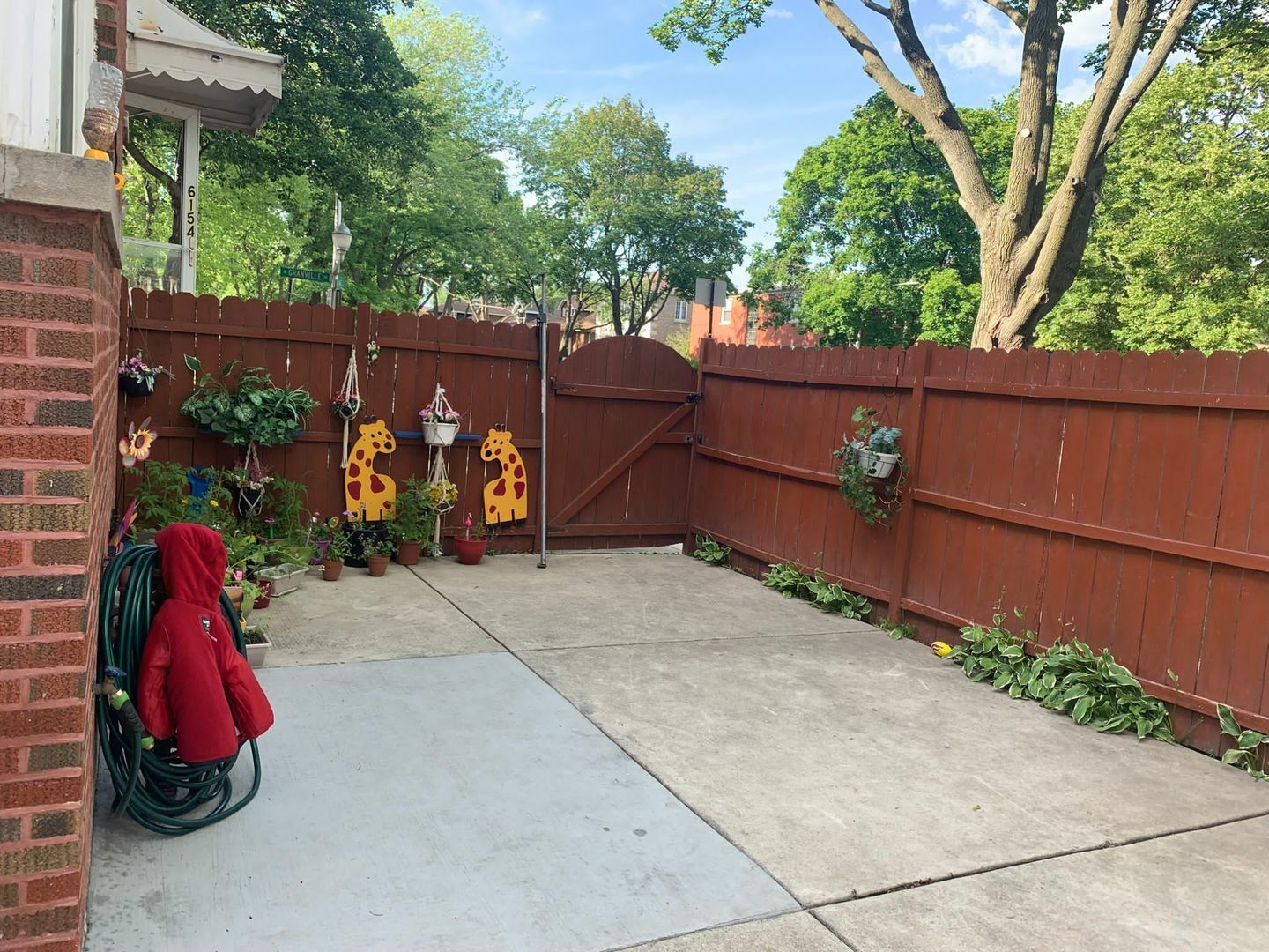 Property Photo: 6154 N Rockwell Street IL 60659