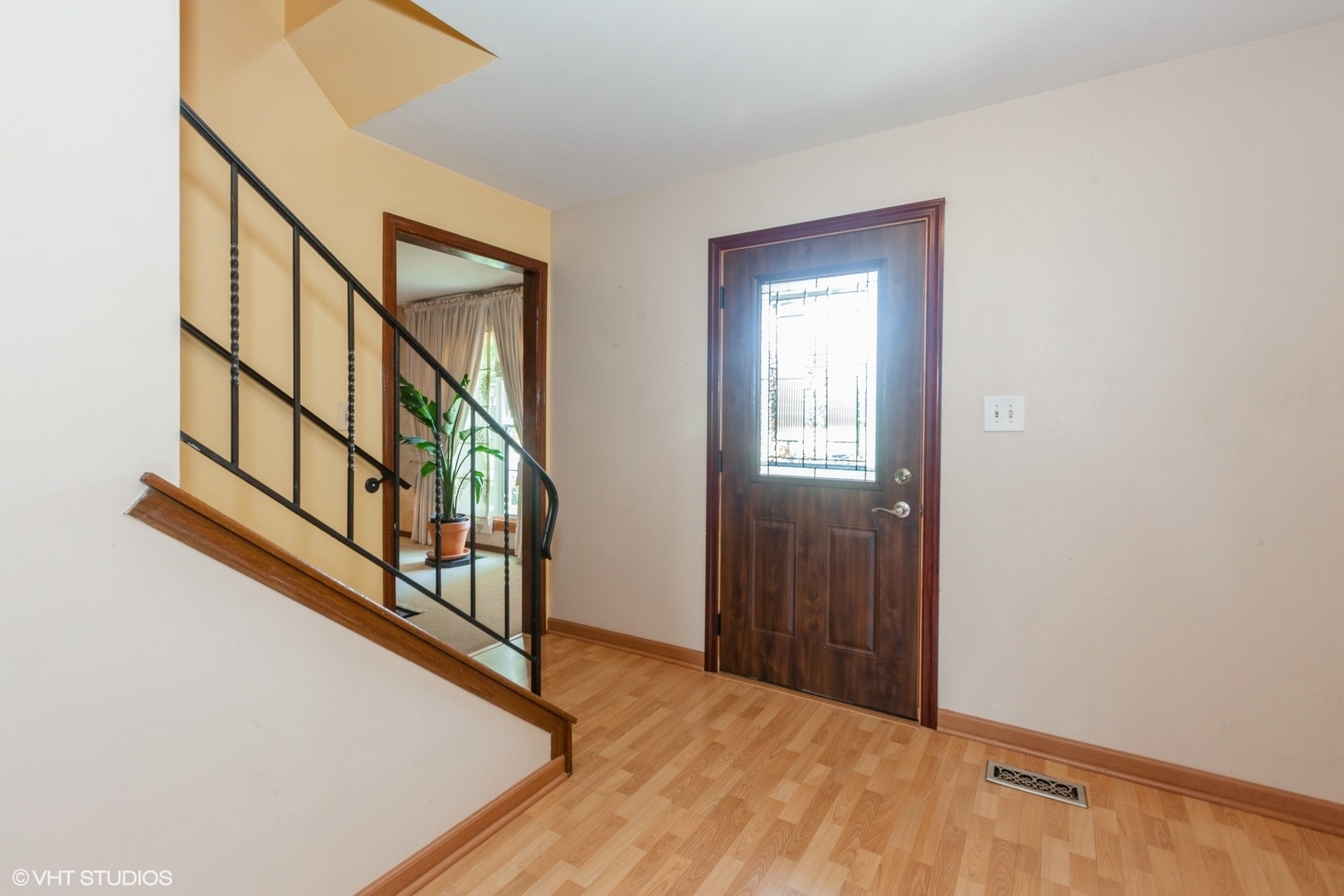 Property Photo:  145 Rumsey Place  IL 60559 