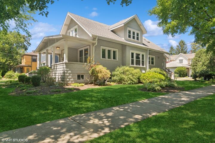 Property Photo: 300 W Fremont Street IL 60004