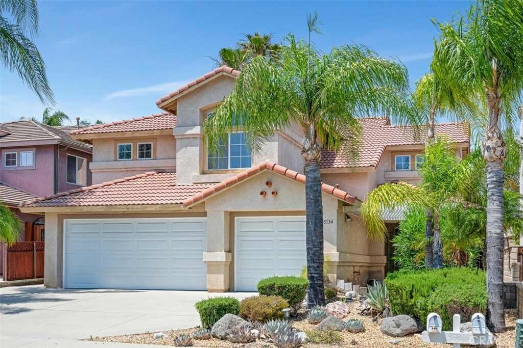 Property Photo: 25134 Calle Viejo CA 92563