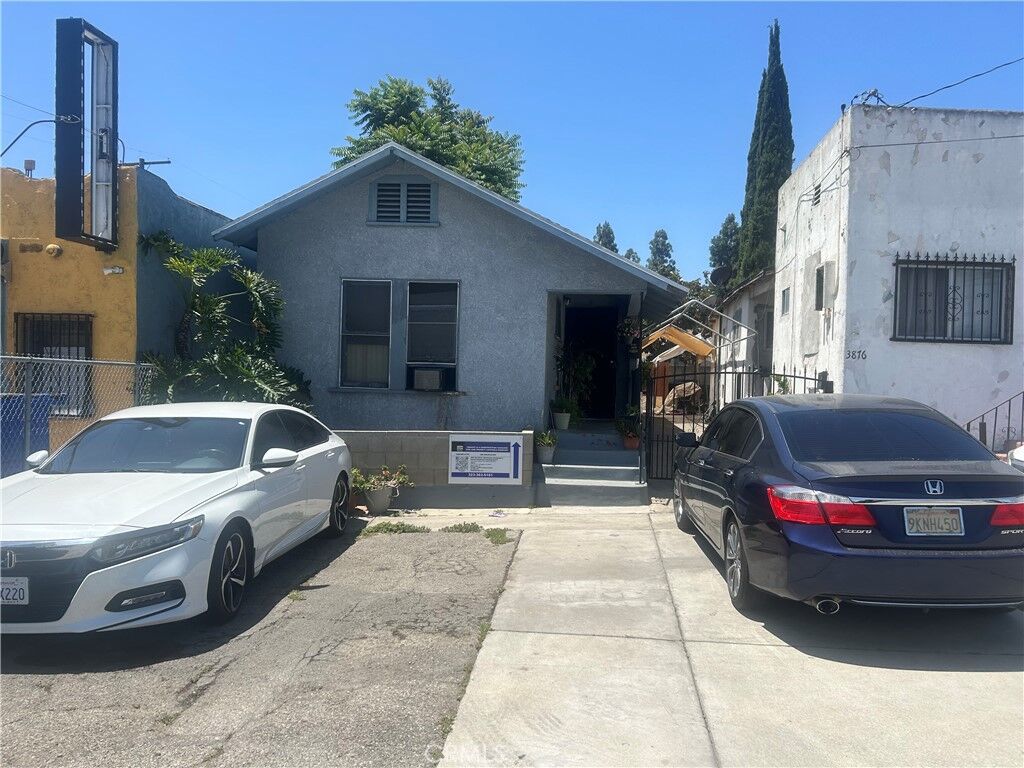Property Photo:  3878 E 1st Street  CA 90063 