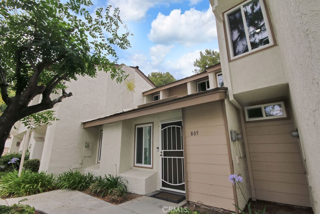 Property Photo: 805 Vista Court CA 92821