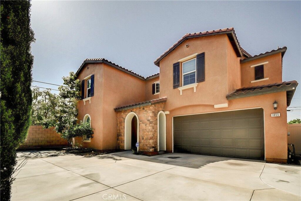 Property Photo:  1855 W Willow Avenue  CA 92804 