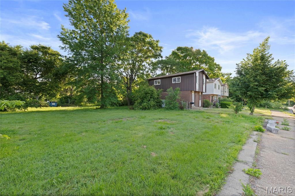Property Photo: 2239 University Street MO 63107