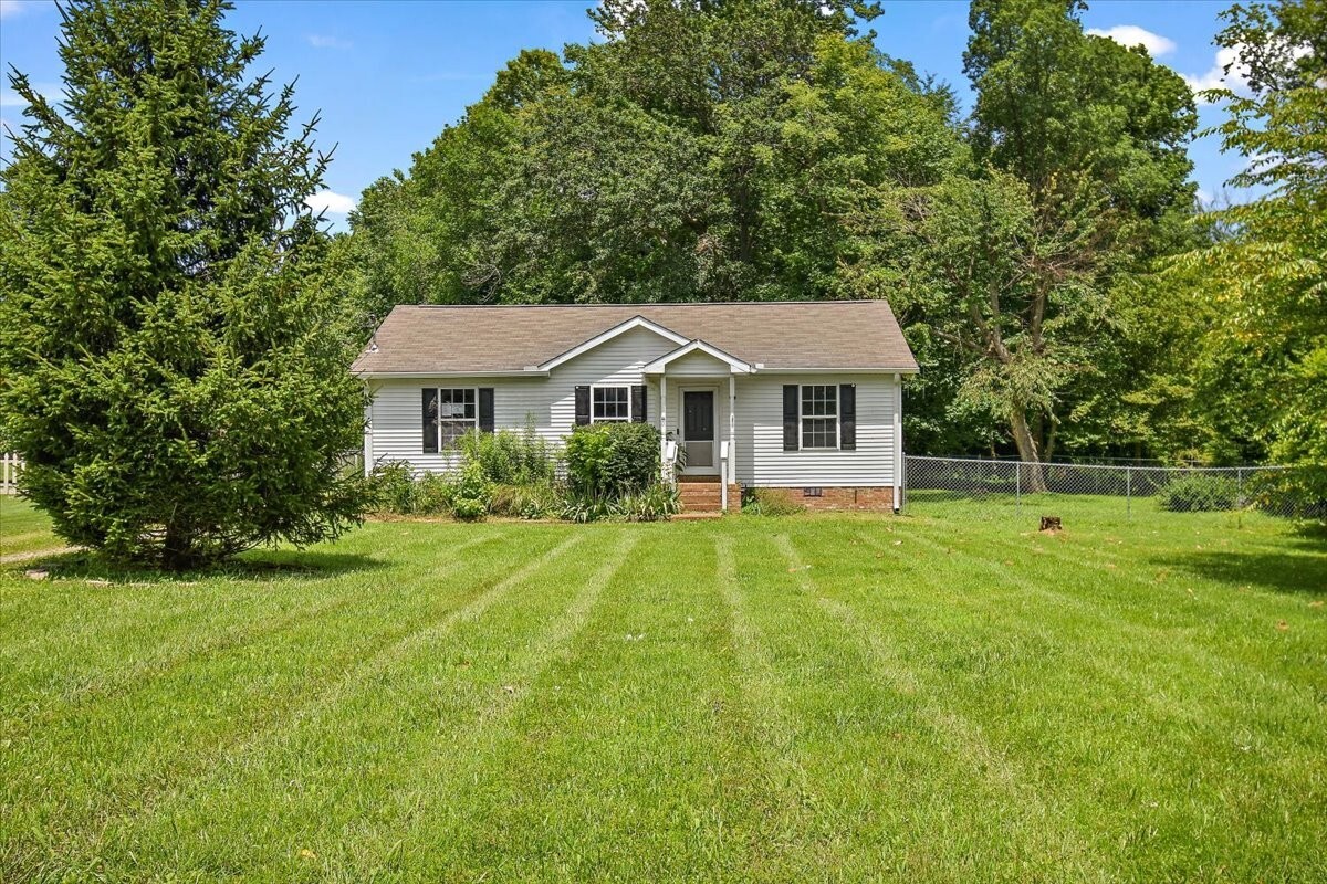 107 Willow Ct  Portland TN 37148 photo