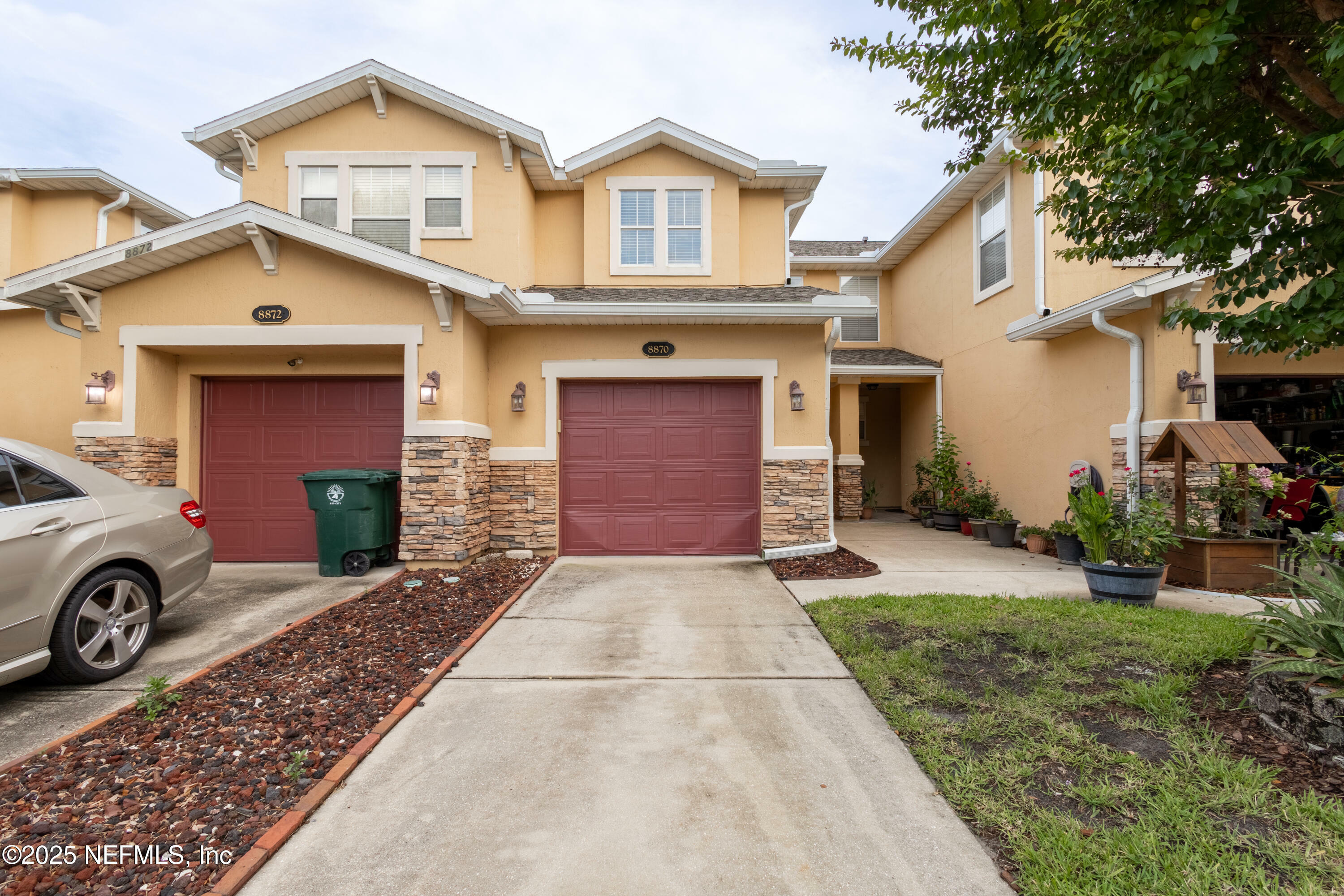 Property Photo:  8870 Inlet Bluff Drive  FL 32216 