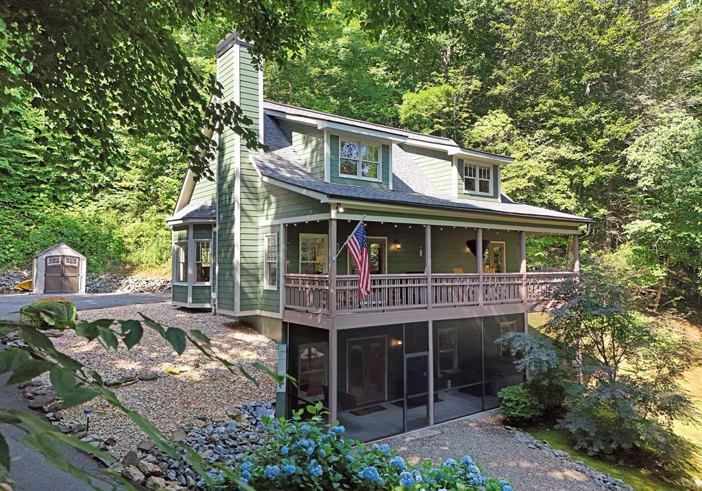 Property Photo:  142 Evergreen Road  GA 30546 