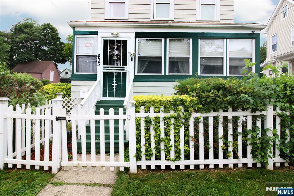 Property Photo:  433 Highland Avenue  NJ 07055 