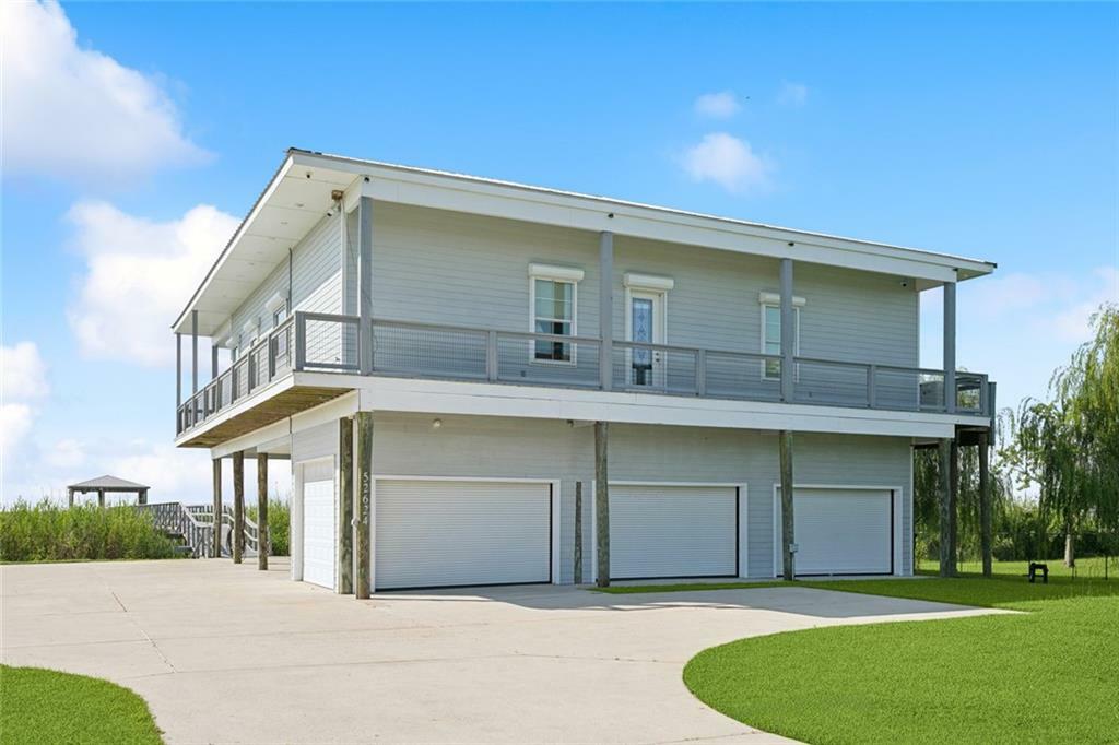 Property Photo: 52624 Highway 90 Highway LA 70461