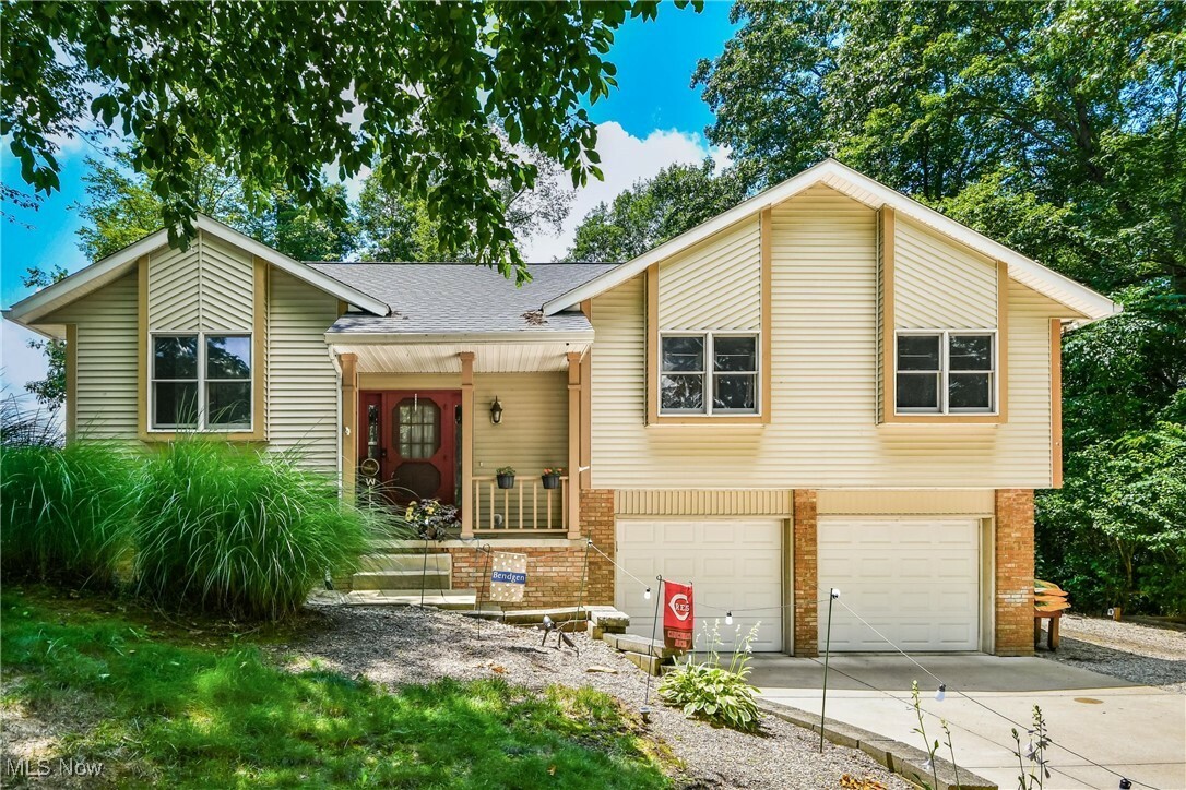 3182 Hiawatha Drive  Zanesville OH 43701 photo
