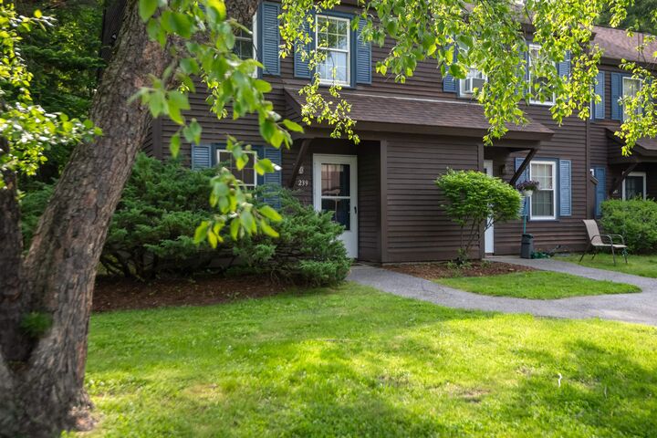 Property Photo:  239 Twin Oaks Terrace  VT 05403 