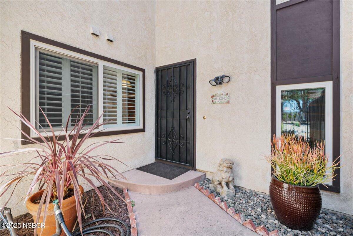 Property Photo:  126 Tallyho Road  CA 93455 
