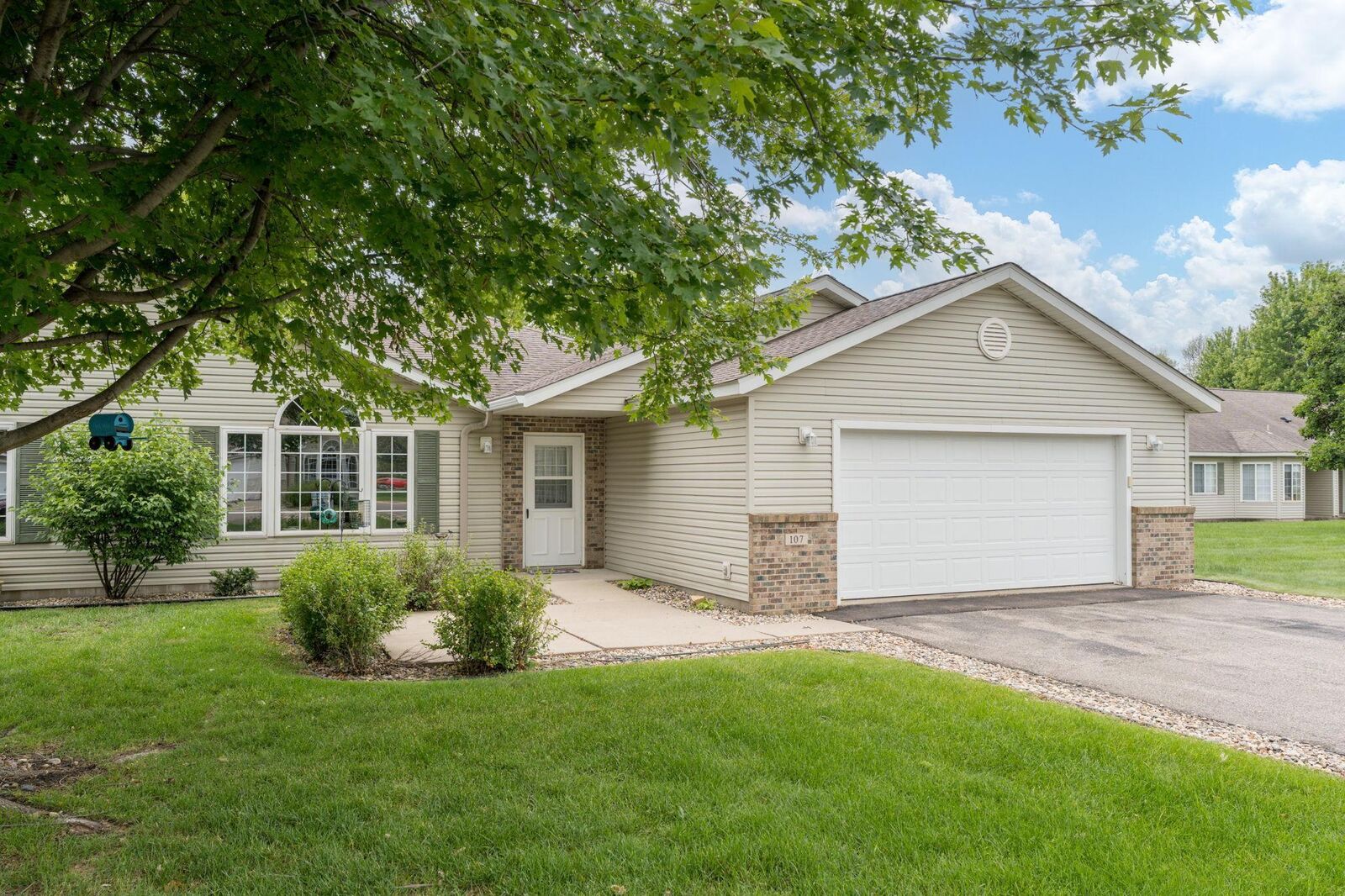 Property Photo:  107 Oxford Path  MN 56001 