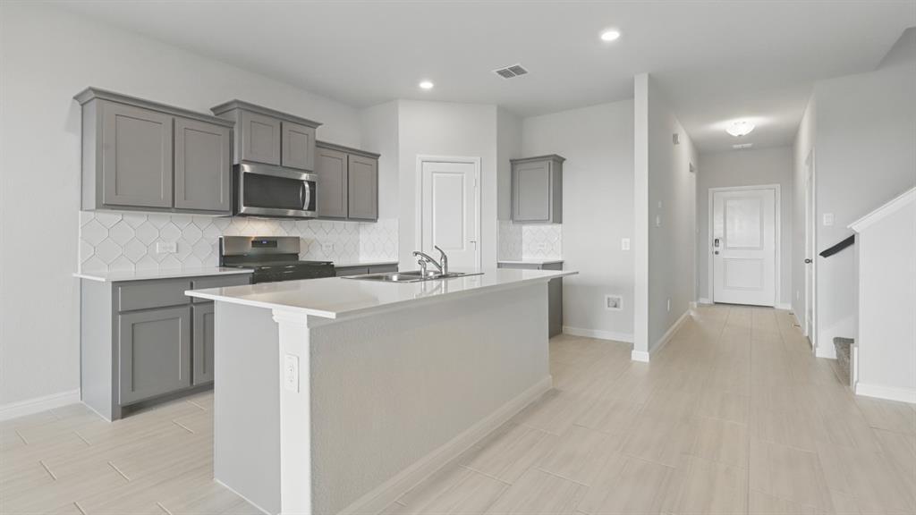 Property Photo: 112 Trinity Street TX 76050