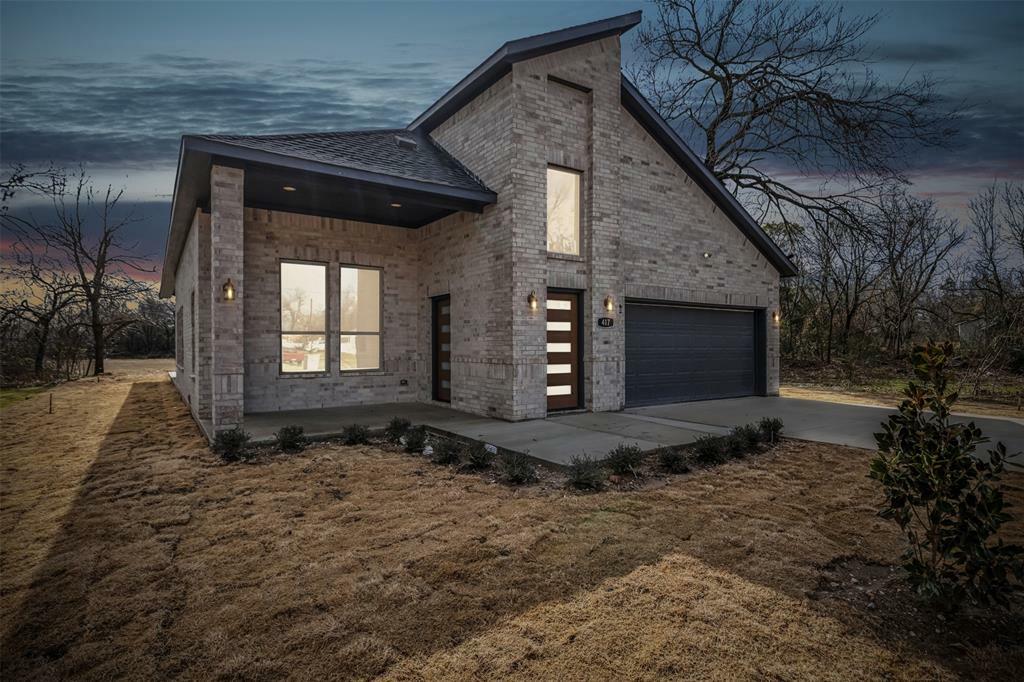 Property Photo: 417 Hood Street TX 75160