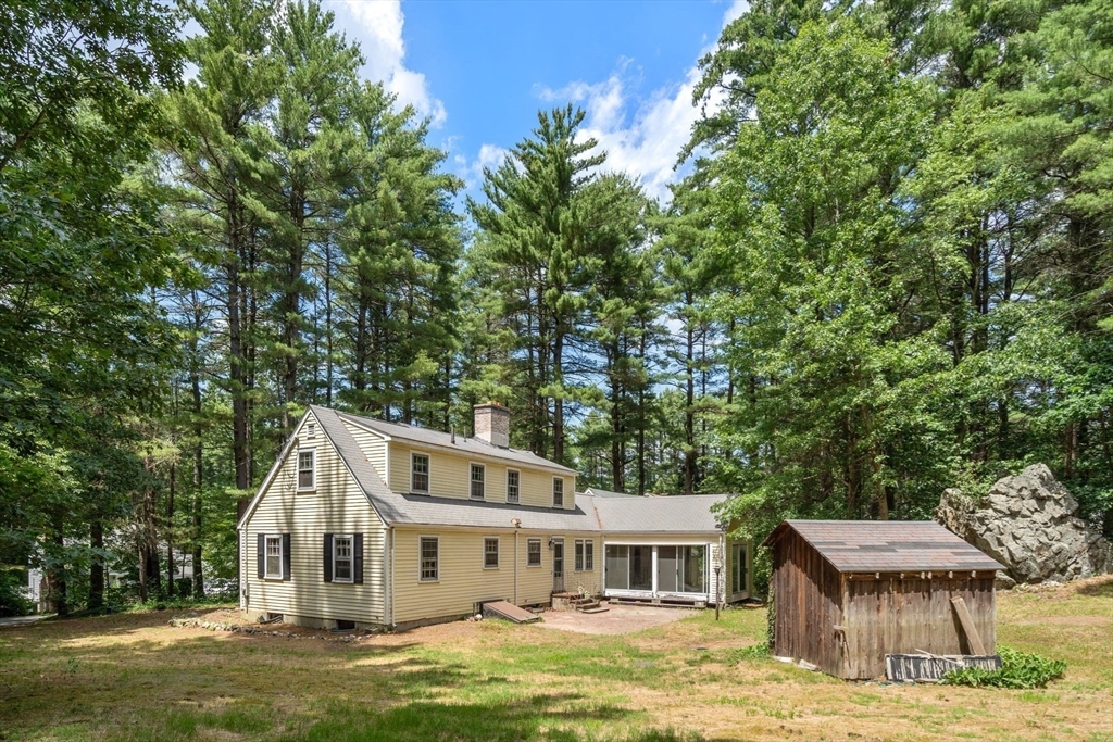Property Photo: 10 Taylor Lane MA 02030