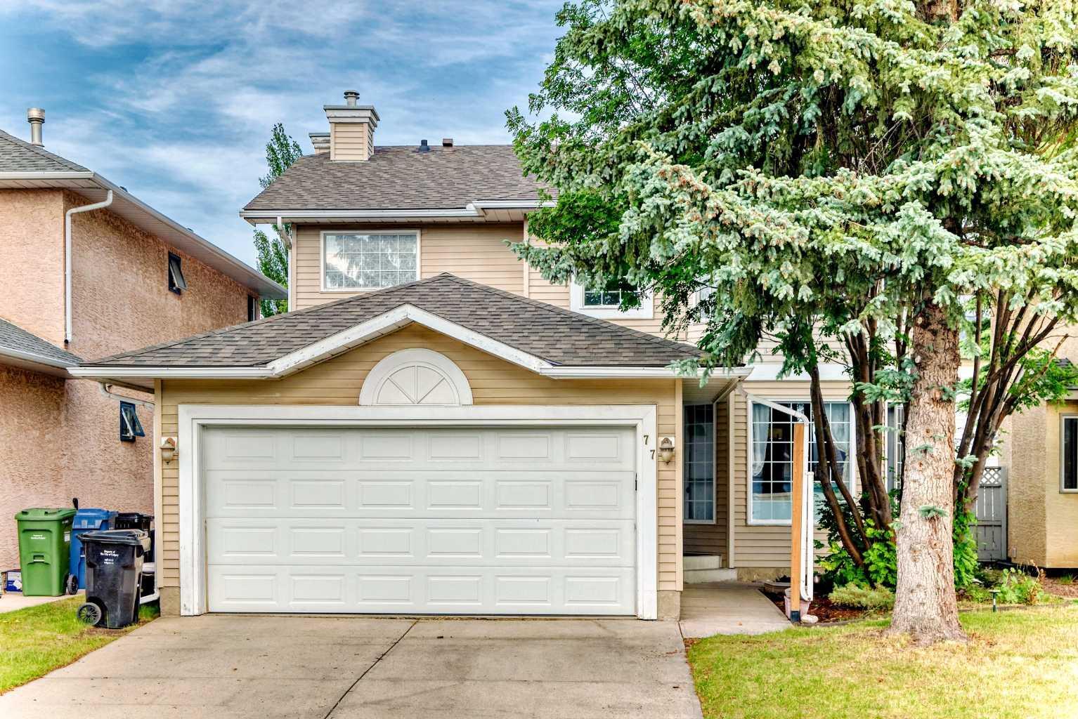 Property Photo: 77 Eldorado Close NE AB T1Y 6T2