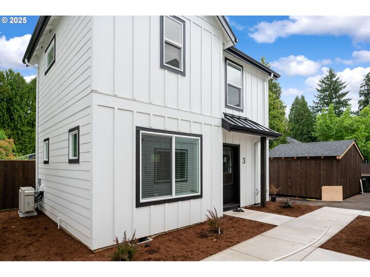 Property Photo:  4103 SE Olsen St 3  OR 97222 