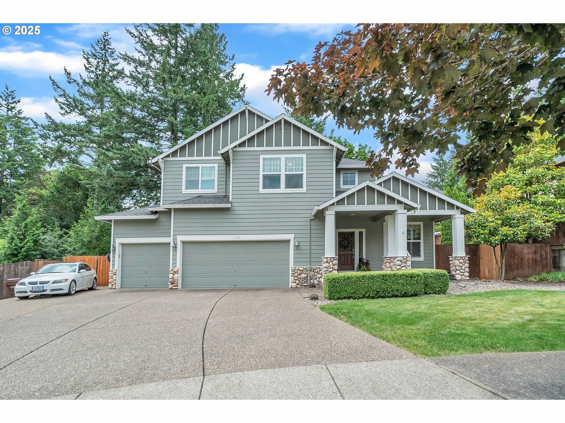 Property Photo:  11433 SE Bethany Dr  OR 97086 