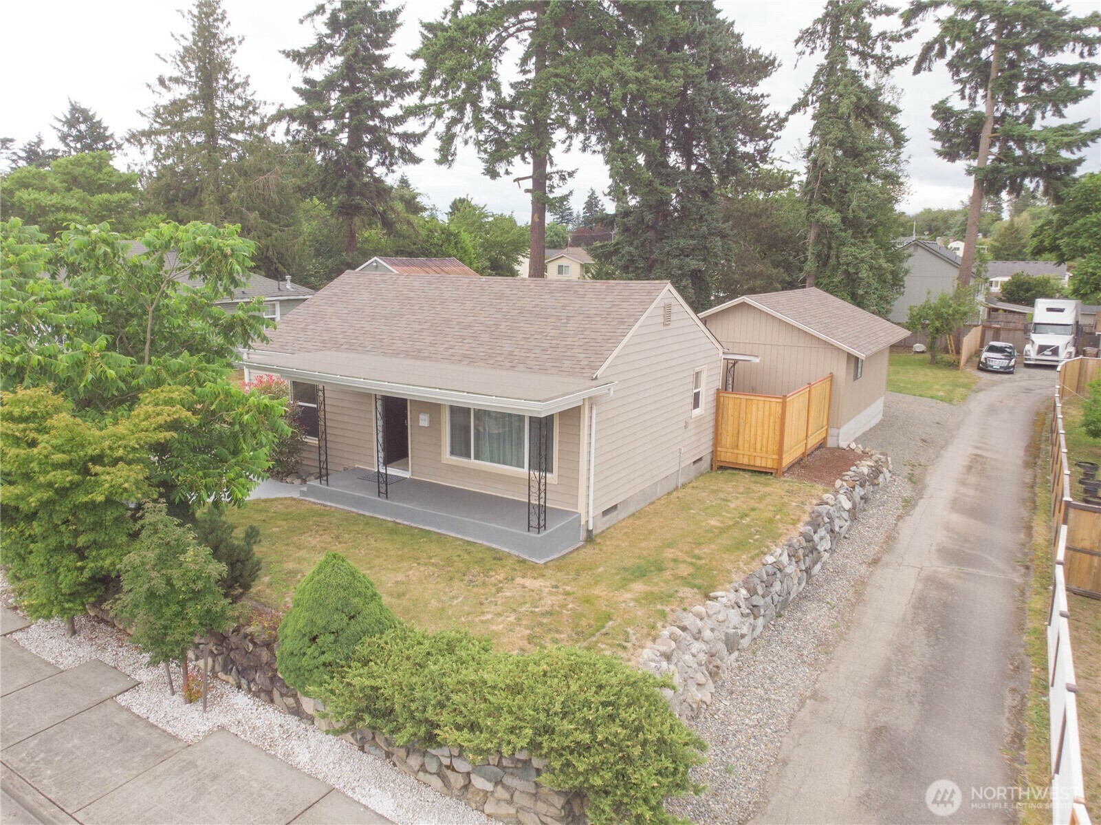 Property Photo:  5825 S Alaska Street  WA 98408 