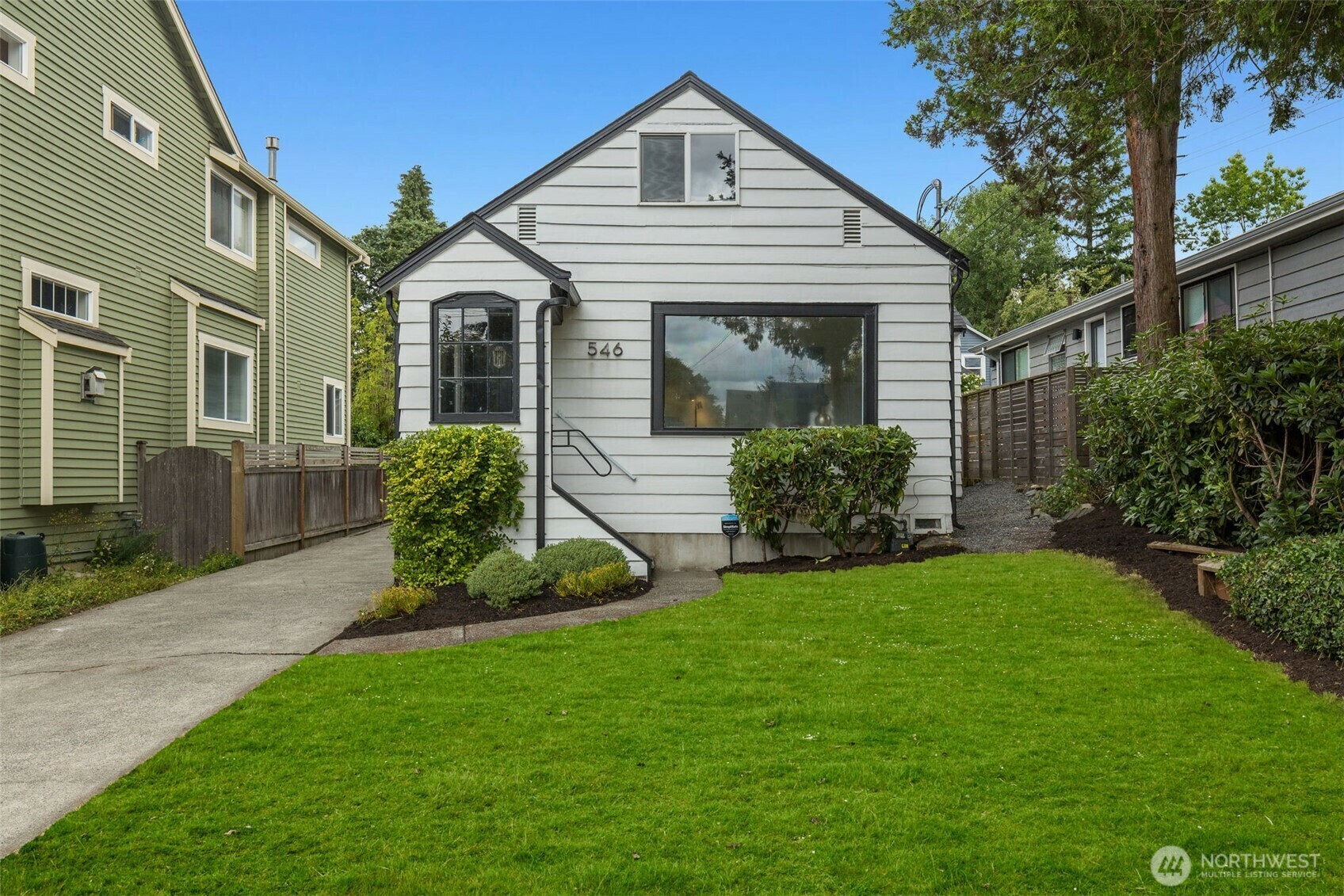 Property Photo: 546 NE 84th Street WA 98115