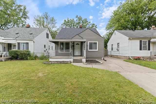 Property Photo:  15911 Leona Drive  MI 48239 