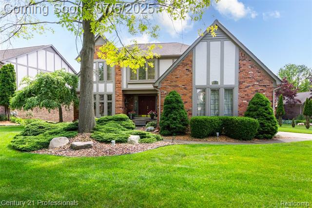 Property Photo: 6626 Lake Pointe MI 48317