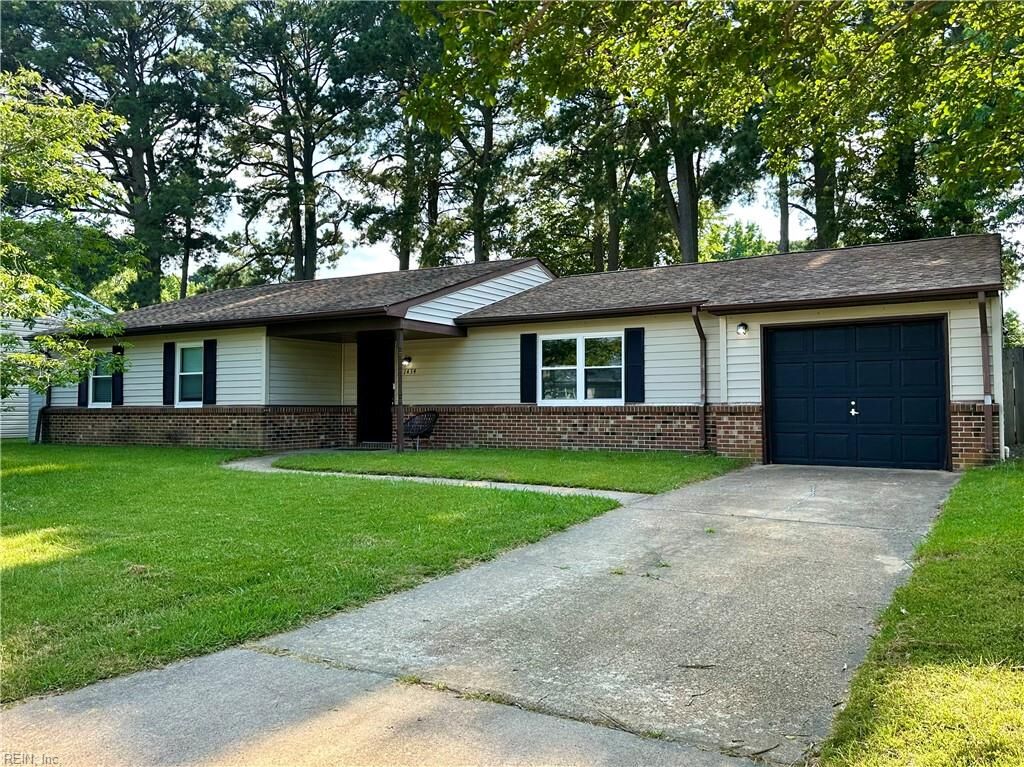 Property Photo:  1434 Peony Arch  VA 23453 