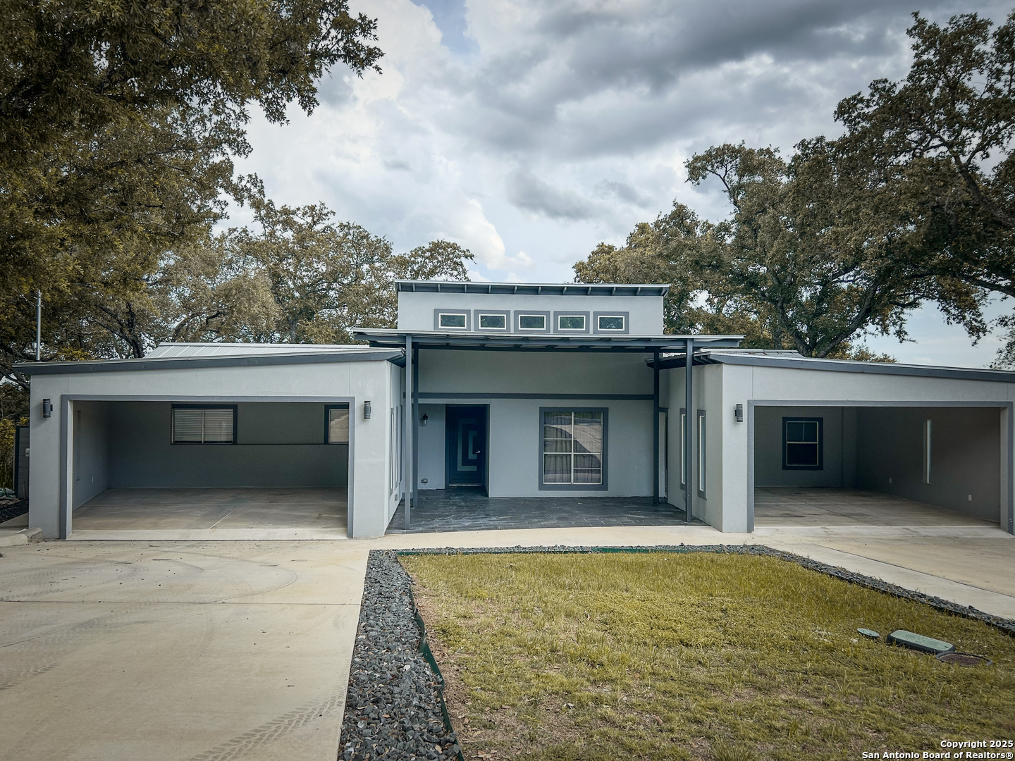 Property Photo: 7418 Wild Eagle Rd TX 78255