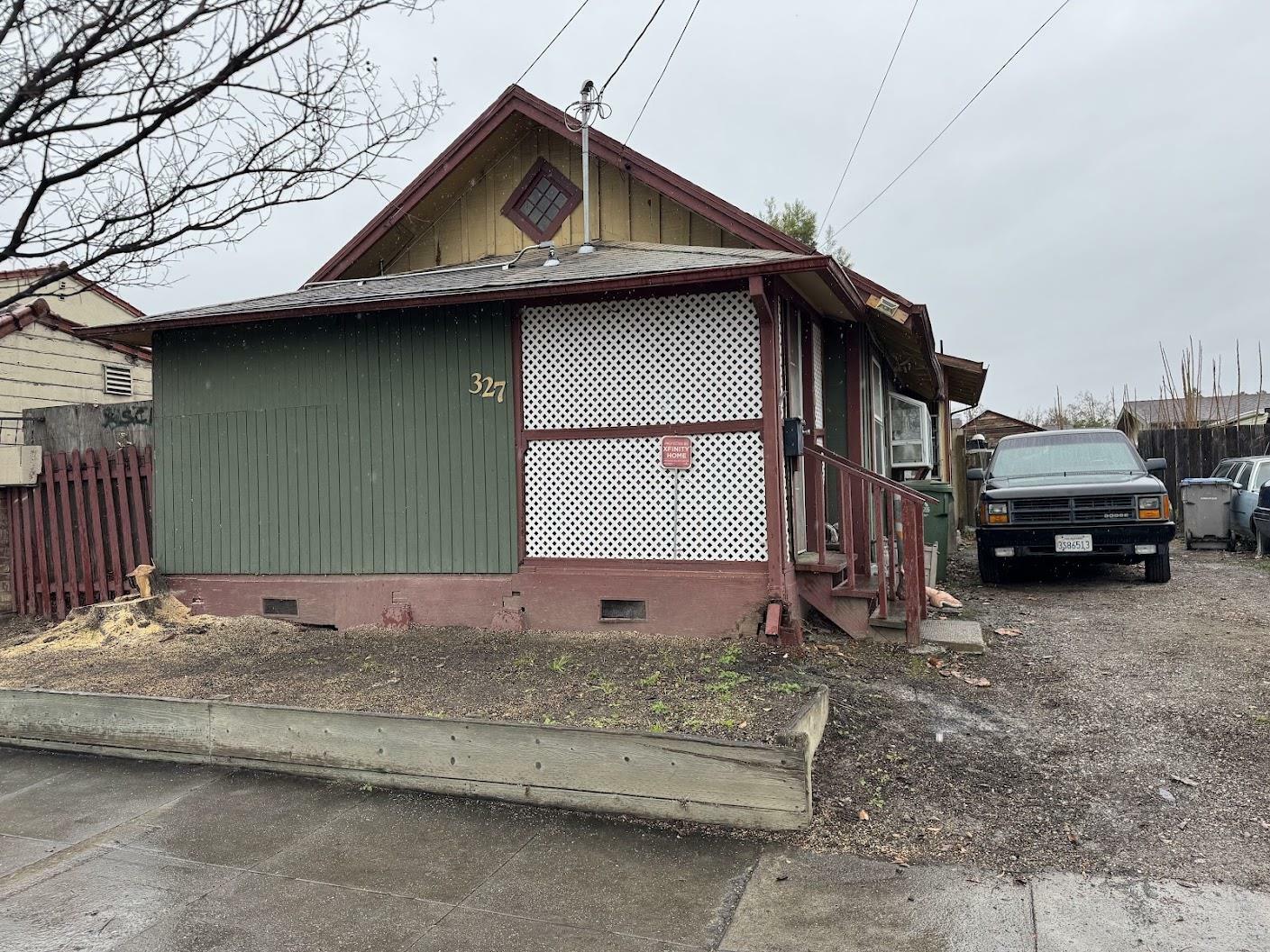 Property Photo:  327 Martha Street  CA 95112 