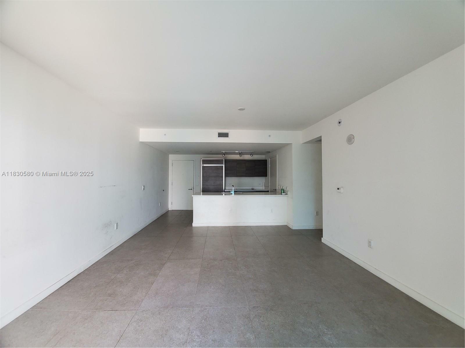 Property Photo:  1100 S Miami Ave 1809  FL 33130 