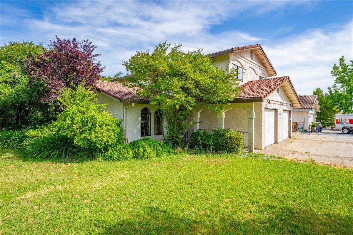 711 Teakwood Drive  Redding CA 96003 photo