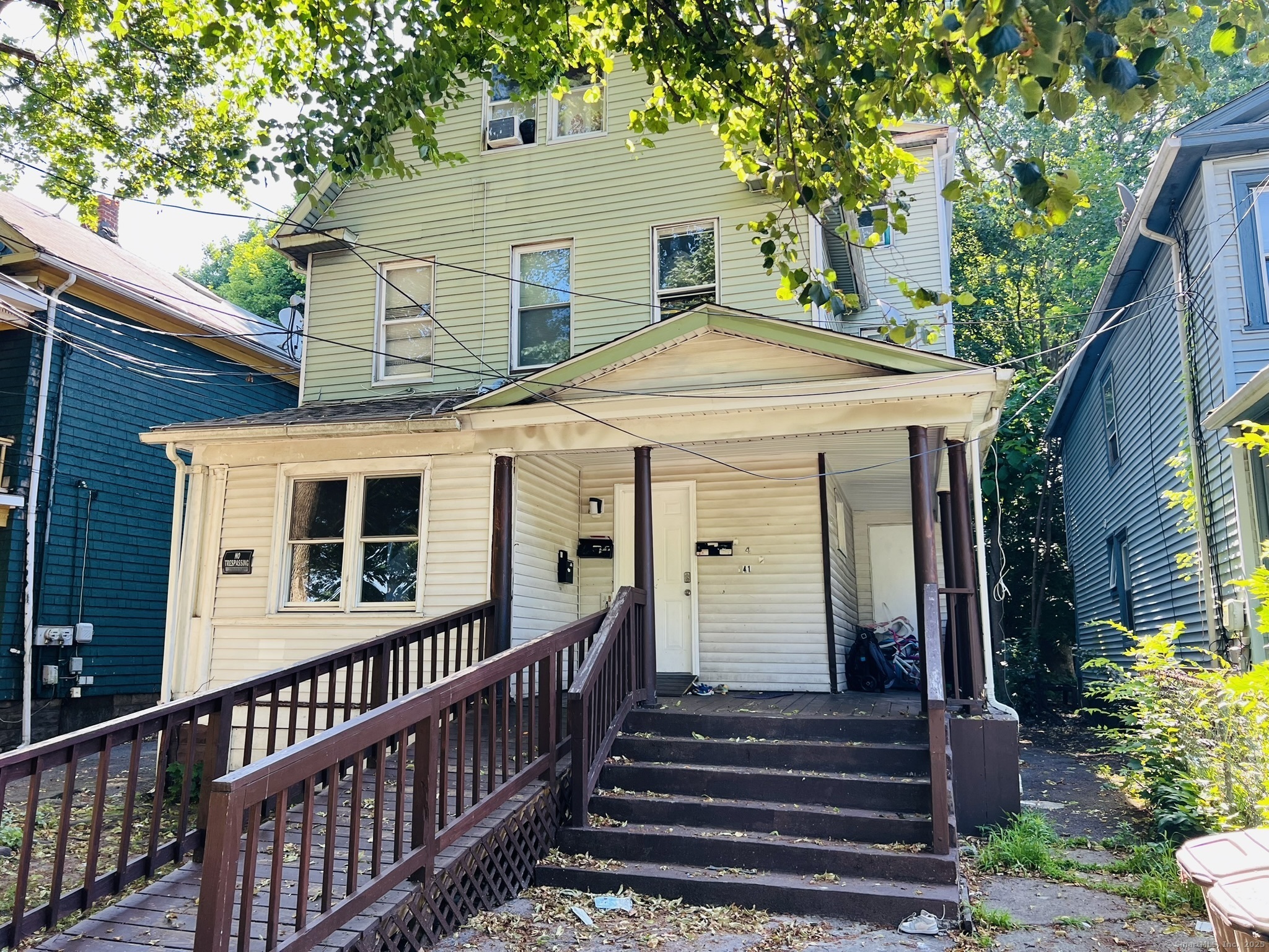 Property Photo:  141 County Street  CT 06511 