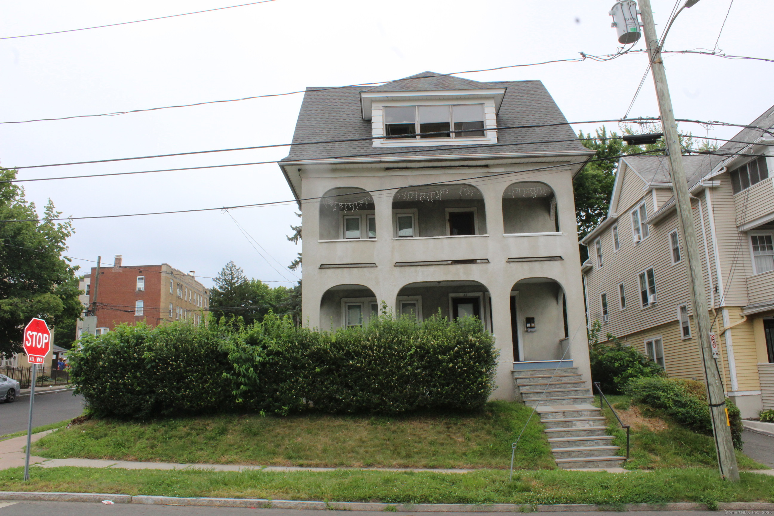 Property Photo:  45 Grandview Terrace  CT 06114 