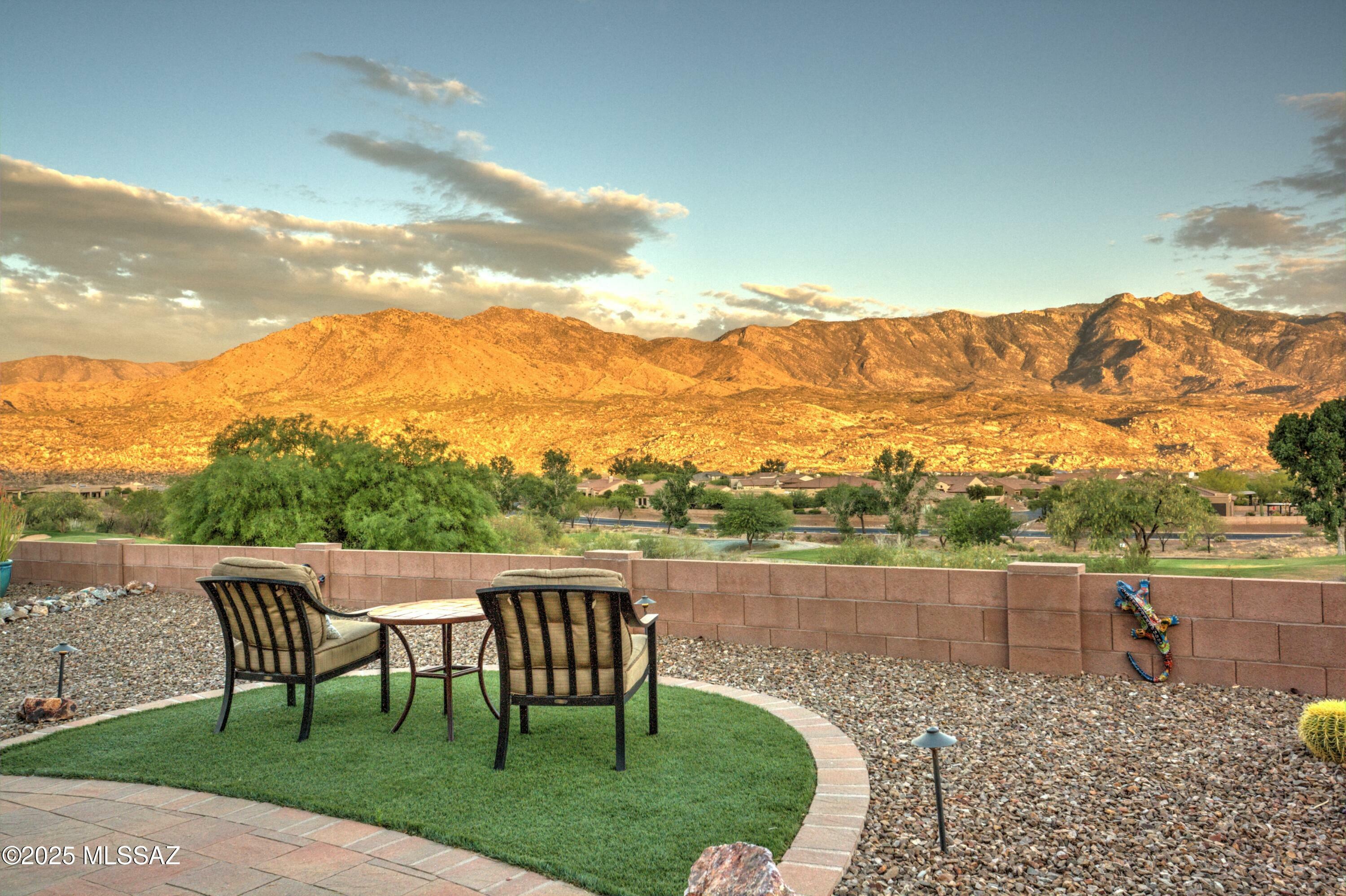 Property Photo:  66093 E Peregrine Place  AZ 85739 