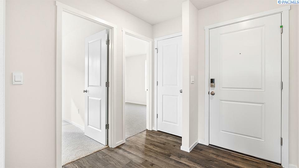 Property Photo: 6021 Road 112 WA 99301