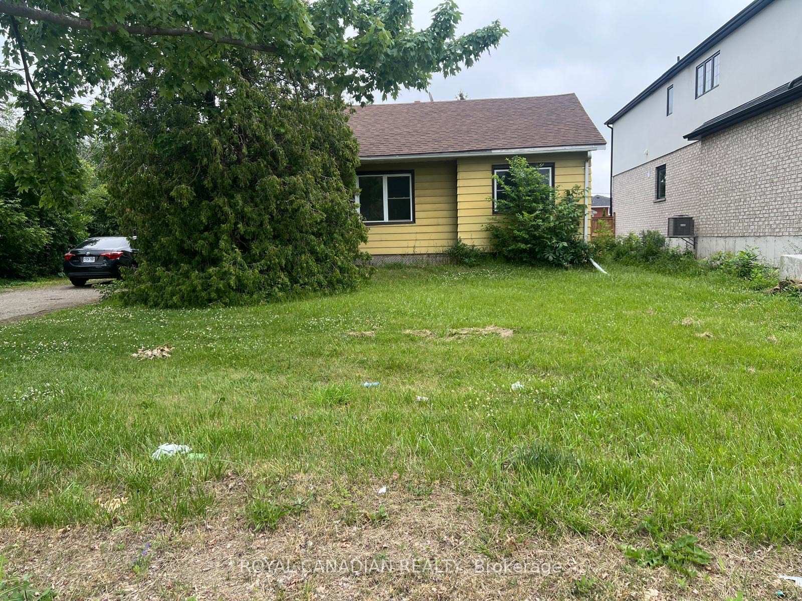 Property Photo: 276 Dewitt Road ON L8E 2R1