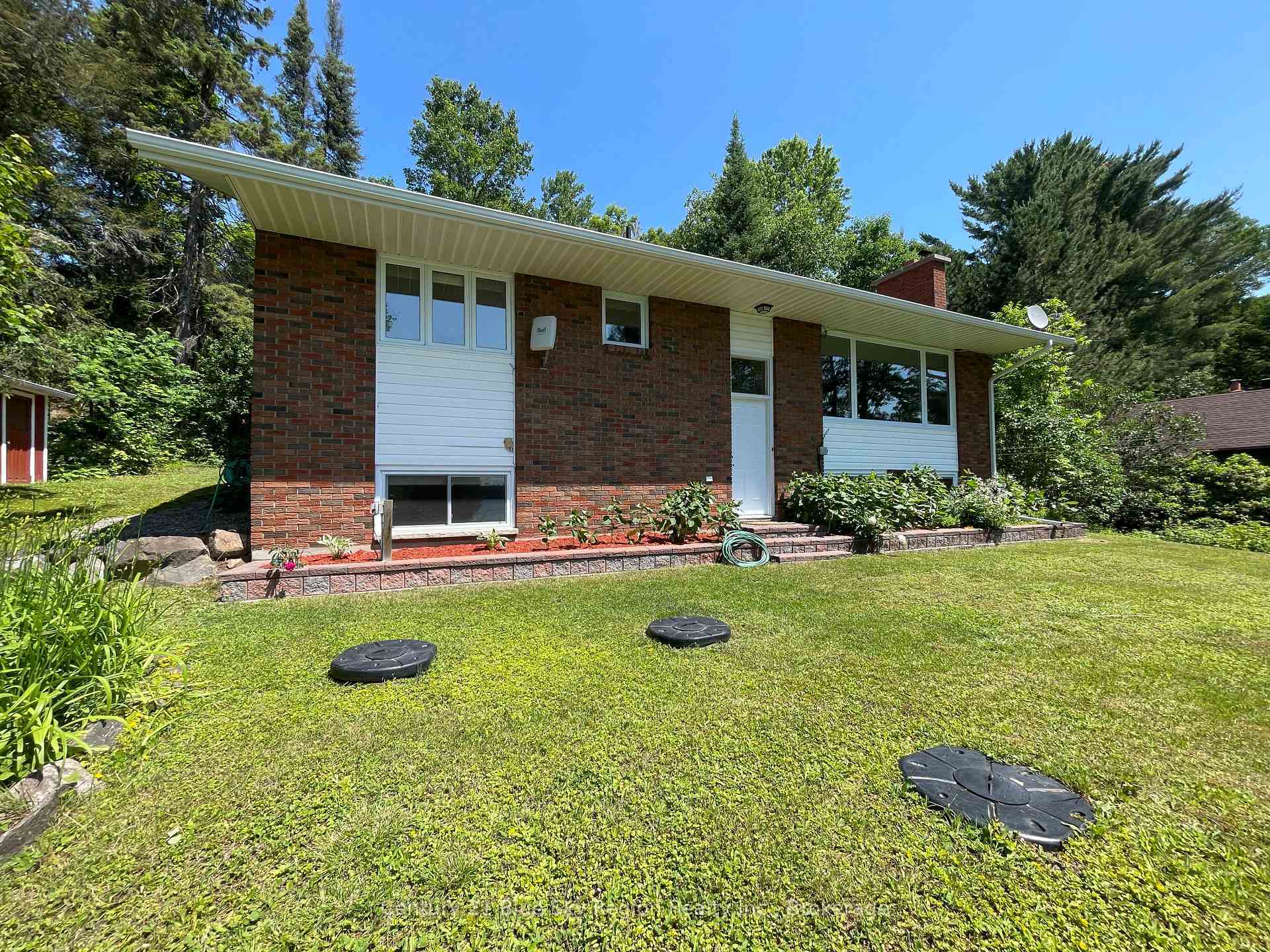 Property Photo:  773 Anita Avenue  ON P1C 0A8 