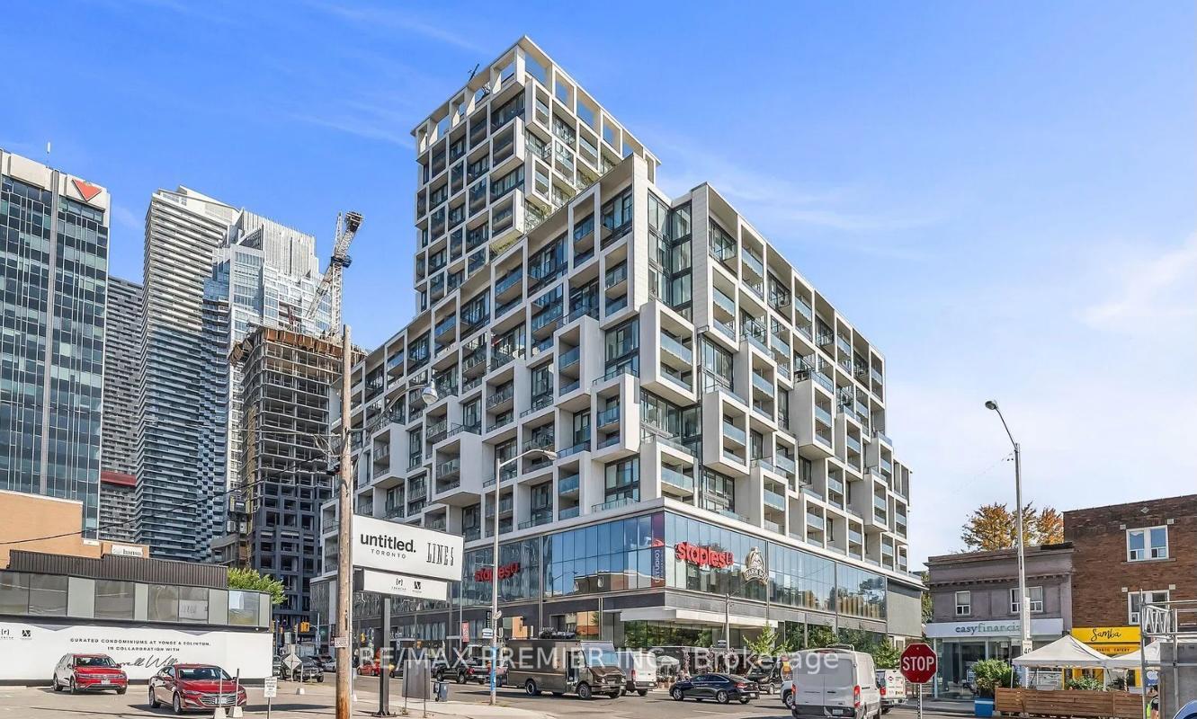 Property Photo: 8 Hillsdale Avenue 939 ON M4S 0B2