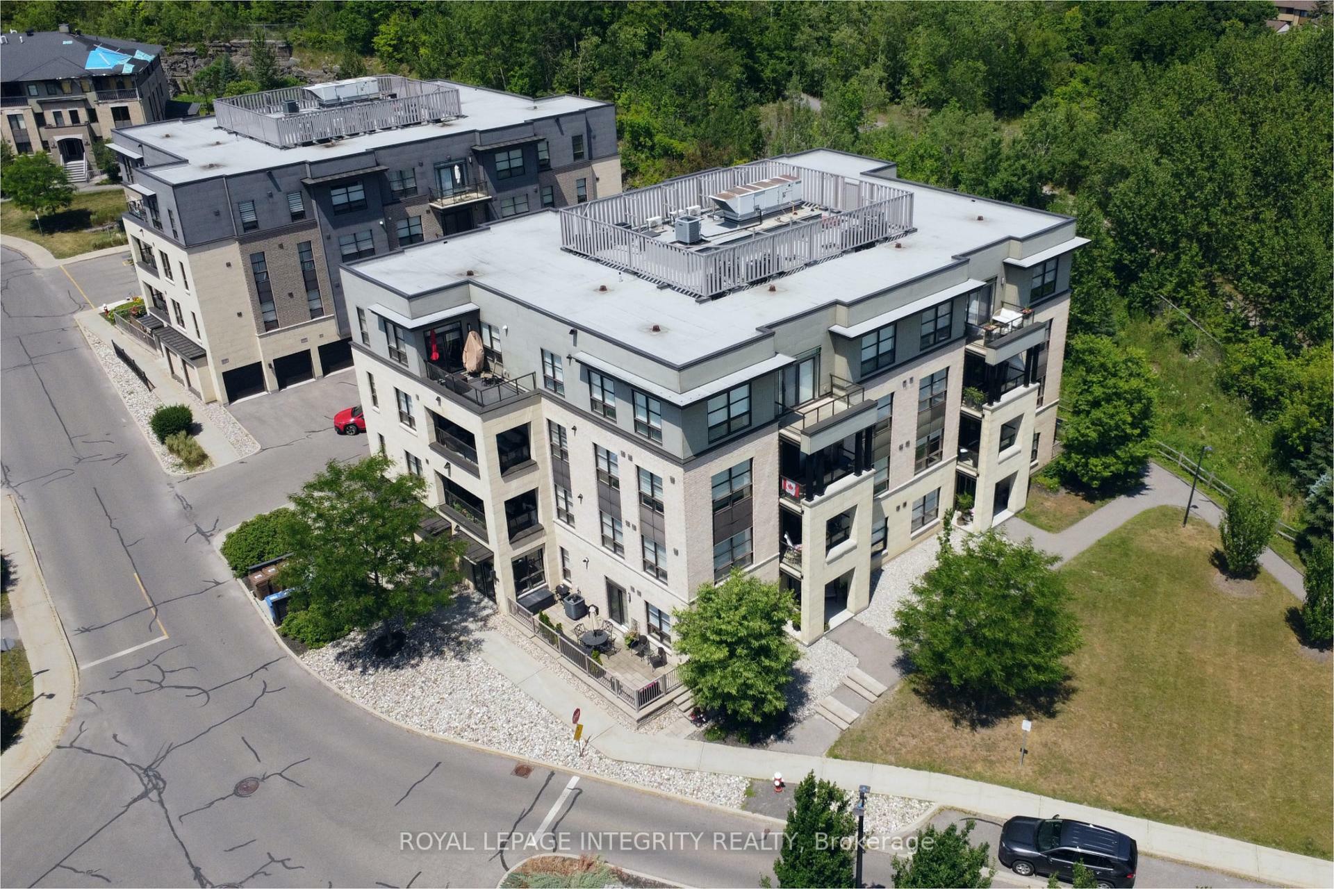Property Photo:  200 Titanium Private 205  ON K1C 0B9 