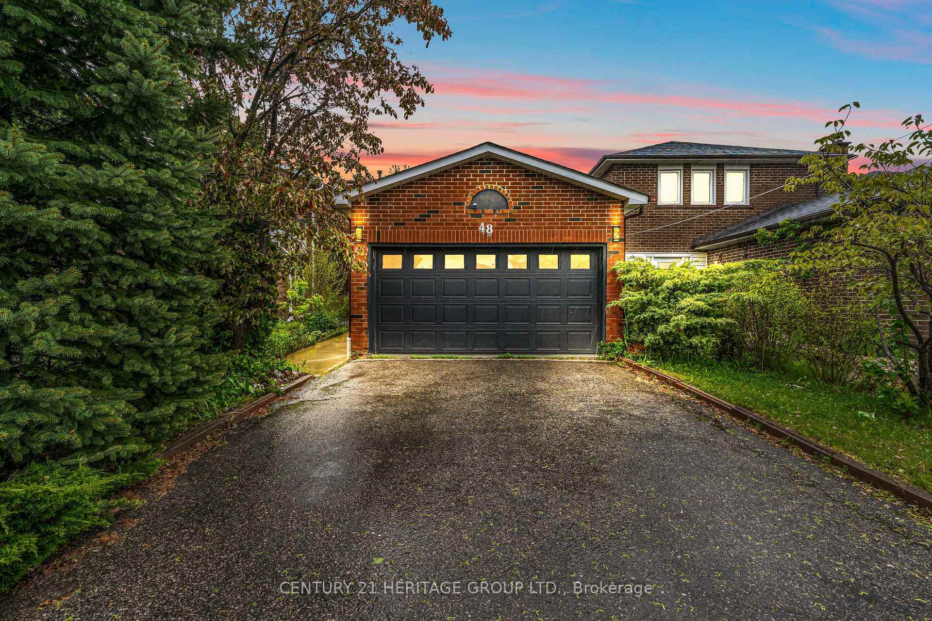 Property Photo:  48 Gray Crescent  ON L4C 5V5 