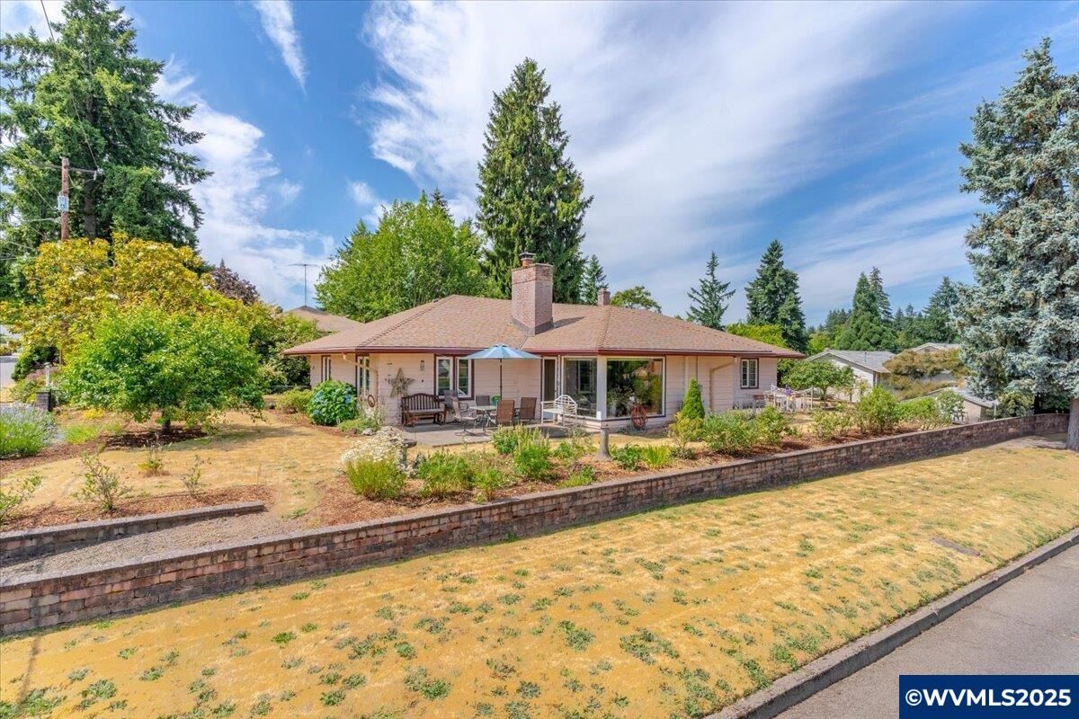 Property Photo:  3301 Bluff Av SE  OR 97302 