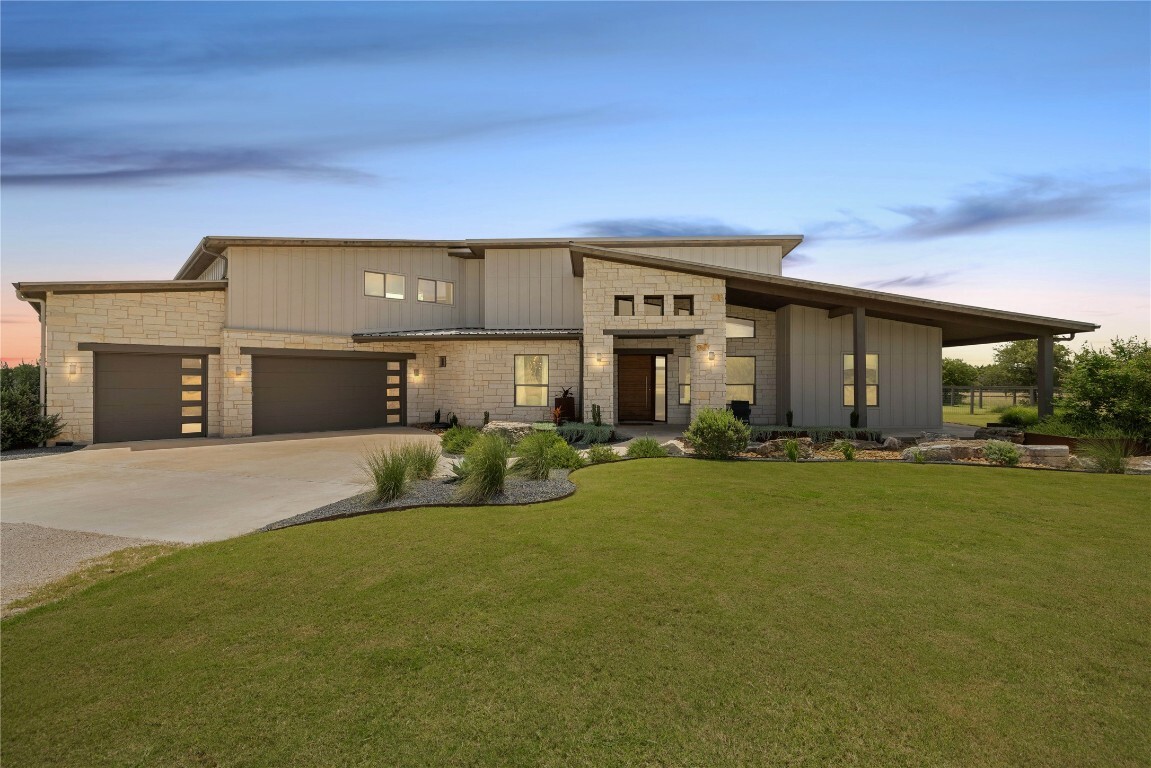 Property Photo: 215 Mesa Vista Drive TX 78641