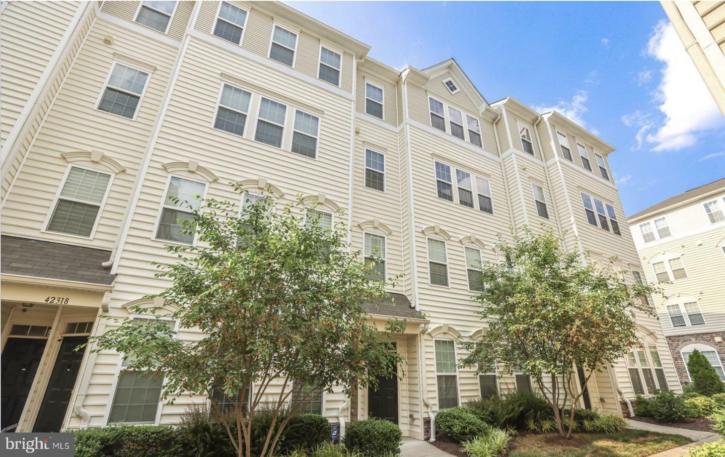 Property Photo:  42316 San Juan Terrace  VA 20105 