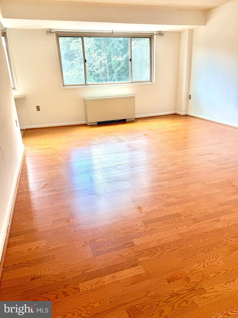 Property Photo: 2500 N Van Dorn Street 318 VA 22302